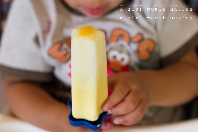 Orange Creamsicle Popsicles (Vegan, AIP) Kelly Bejelly paleo orange creamsicle popsicles