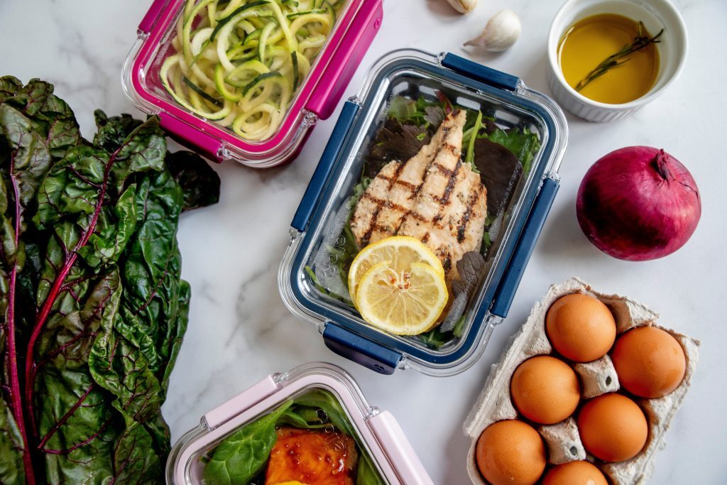4 Tips to Complement Your Healthy Eating Plan Kelly Bejelly You have just started out on your journey to becoming a healthier person and things are going well but you’re looking for ways to complement the healthy eating plan that you’re following. Sound familiar? If yes, the following are some ways to complement what you’re doing so you get the maximum benefit from your efforts.