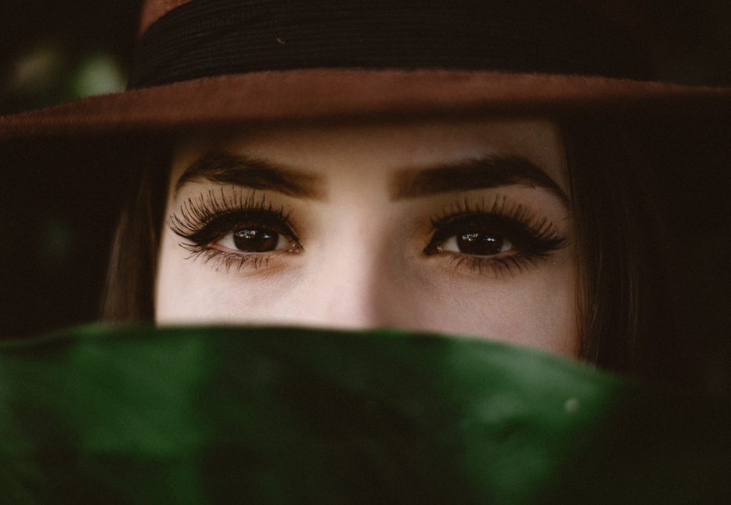 Benefits of Primer From Stacy Lash Kelly Bejelly Let’s admit it - sometimes all we really need is a new set of eyelash extensions that will instantly give us a boost in confidence. But do you know what’s better than fresh lashes? It’s eyelash extension primers that prep the lashes for better application and retention. In today’s article, we want to discuss all the amazing benefits of eyelash primers, and why the Stacy Lash primer should be the next product in your shopping cart!
