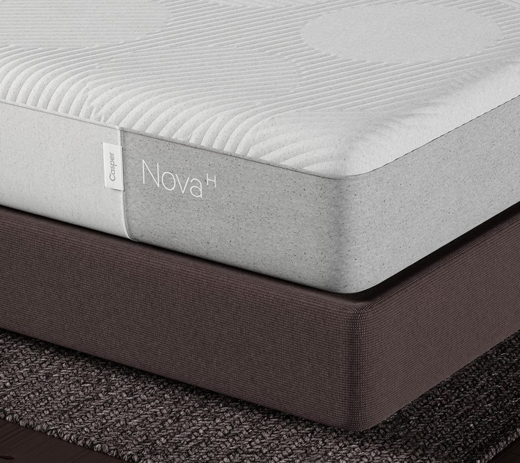Best Twin XL Mattress: 2022 Picks Kelly Bejelly However, mattresses come in all sorts of sizes and materials. For example, twin XL mattresses measure 38 x 80 inches, making them suitable for tall individuals and tight rooms. So, if you're looking for the best twin XL mattress, this guide is for you. And now, let's jump straight in.