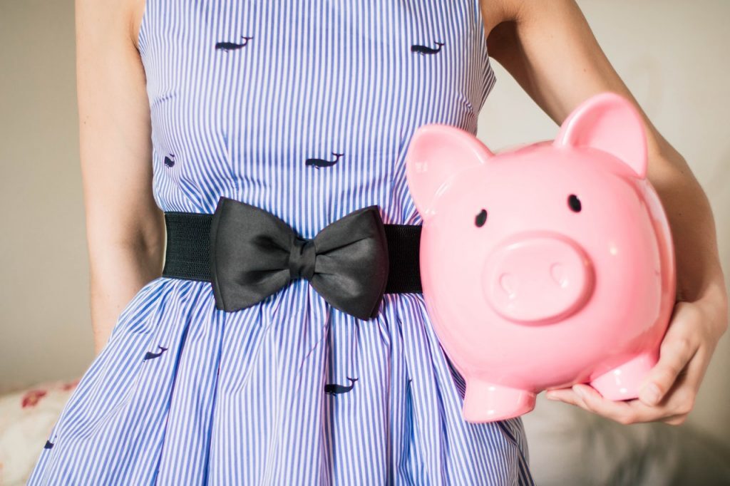 3 Ways You Can Get Budgeting Right As A Busy Household Kelly Bejelly If you are among the many households who want to take control of their finances, your best starting point is to explore budgeting. Creating a budget is great for households that want to track their outgoings, incomes, and spending habits. It also helps to cultivate good financial habits. However, it can also be time-consuming and the last thing that a busy family wants to think about each month. The portrait that a modern family paints today is one of constantly being on the go and always being in a rush. As a result, it comes as no surprise that families are looking for tips to simplify their hectic daily lives- whether you choose to explore instant pot recipes for quick homemade weeknight dinner or incorporate useful tips to make budgeting work for you and your busy household.