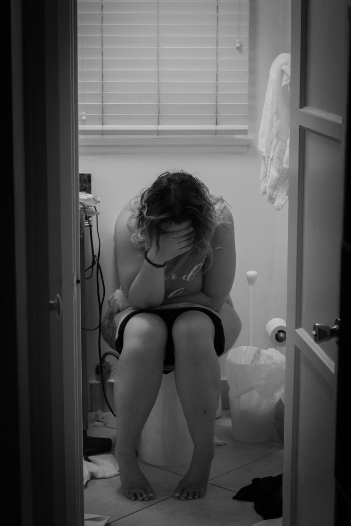Easy Ways to Reset When You're Feeling Mentally Drained Kelly Bejelly There are moments when your brain just can’t go any further. You're sitting there, trying to finish something simple, but everything feels harder than it should. That heavy, tired feeling isn't laziness. It’s your mind telling you it needs a break.