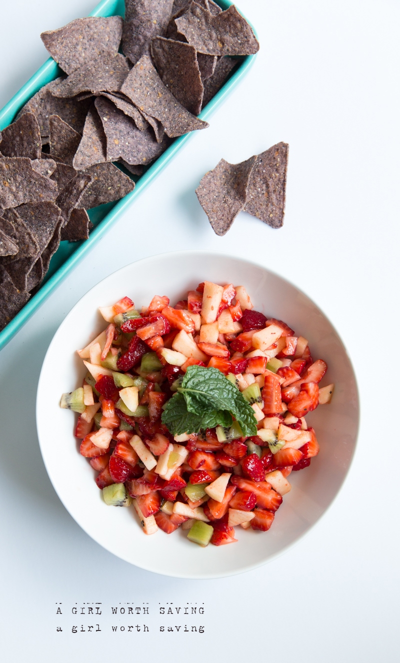 Strawberry Salsa (Vegan, AIP) Kelly Bejelly oprah-strawberry-salsa-9402