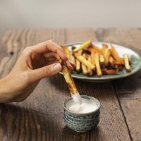 vegan garlic mayo