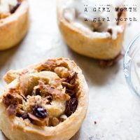 paleo gluten free cinnamon rolls