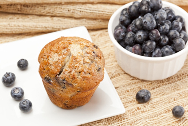 paleo blueberry muffin