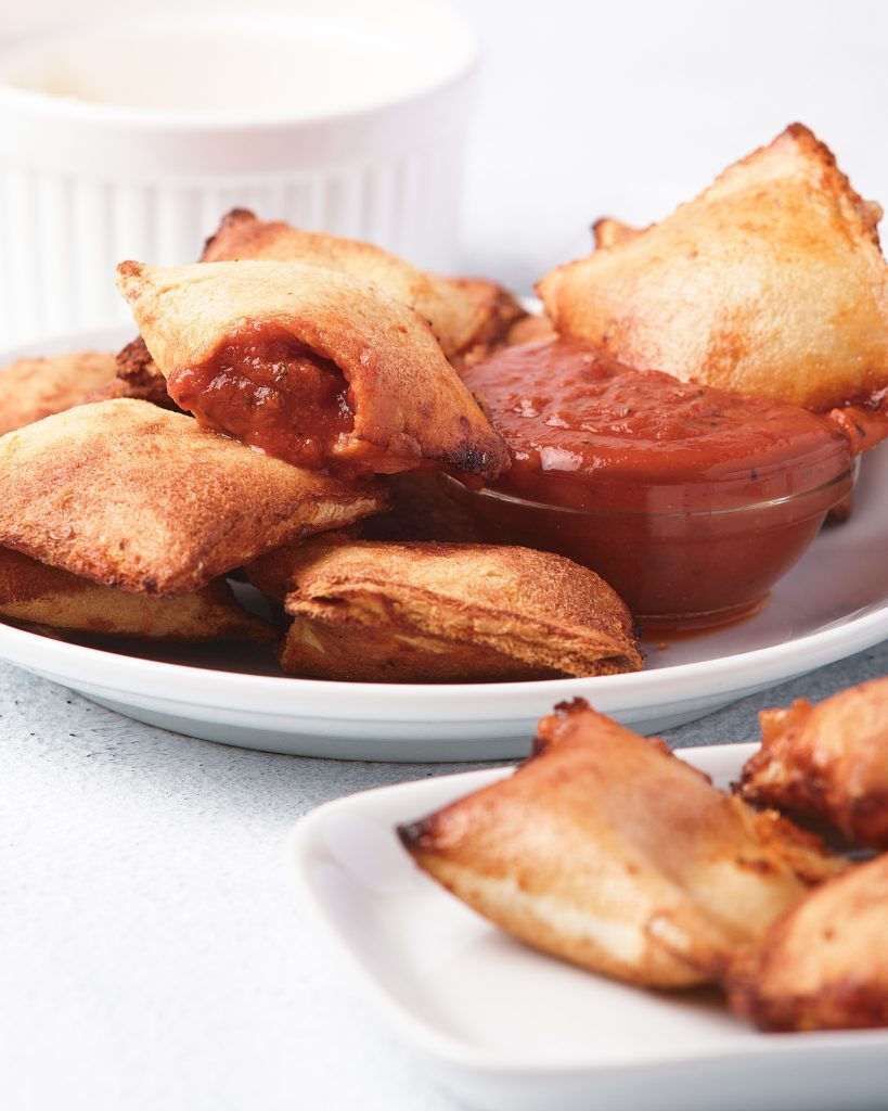 Perfect Pizza rolls air fryer Kelly Bejelly Pizza rolls air fryer - the best way to get crispy pizza rolls! If you're looking for a simple way to make the best air fryer pizza rolls, you can't go working with this simple air fry recipe. Who knew that cooked frozen pizza rolls make the perfect and simple snack? When it comes to easy air fryer recipes, this is one of the best!