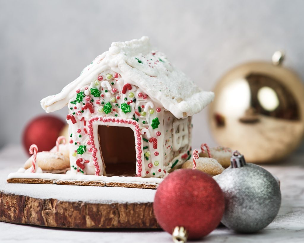 Pop-Tart Gingerbread House Kelly Bejelly pop tart gingerbread house