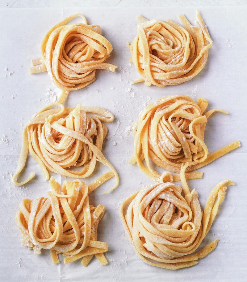 Recipe Index Kelly Bejelly If you are looking for easy recipes, you’ve come to the right place. Welcome to A Girl Worth Saving, where every recipe is delicious and simple (seriously most are 10 ingredients or less). I focus on healthy comfort foods that even picky eaters will love!