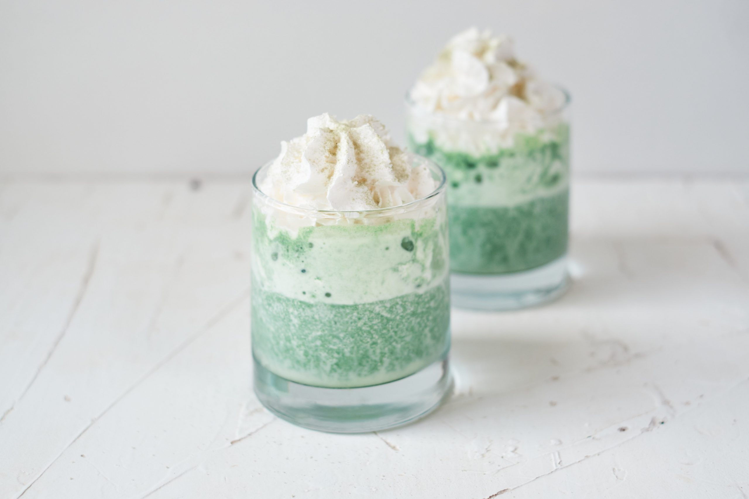 Recipe Index Kelly Bejelly If you are looking for easy recipes, you’ve come to the right place. Welcome to A Girl Worth Saving, where every recipe is delicious and simple (seriously most are 10 ingredients or less). I focus on healthy comfort foods that even picky eaters will love!