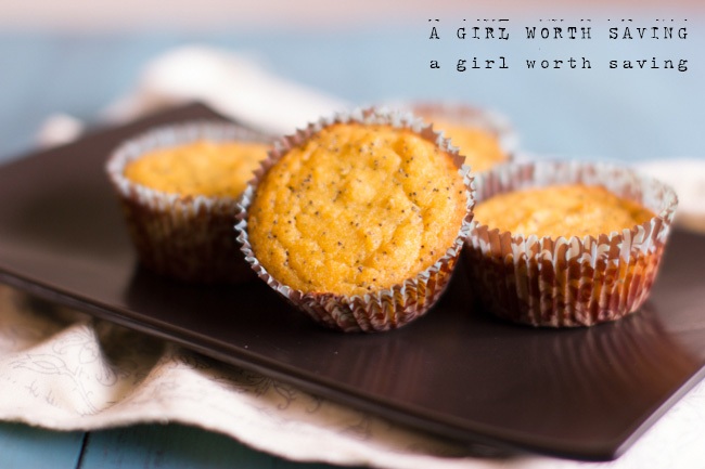 Gluten free lemon poppy seed muffins Kelly Bejelly paleo lemon poppy seed muffins Gluten Free